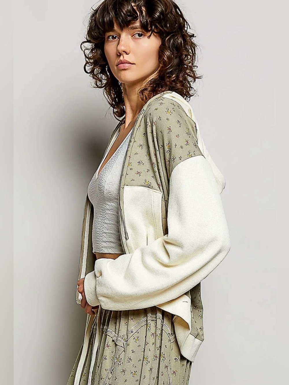 POL SET Sage Meadow Bloom Jogger & Zip-Up Hoodie🌸 - Picture 6 of 7